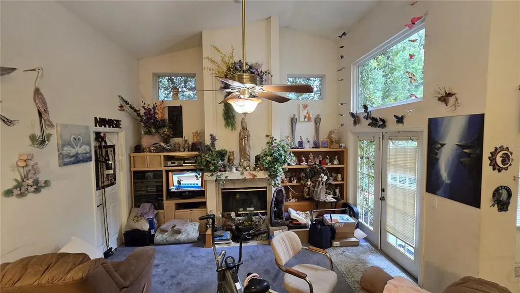 1040 Tradewinds Drive Tarpon Springs FL 34689