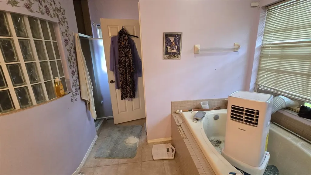 1040 Tradewinds Drive Tarpon Springs FL 34689
