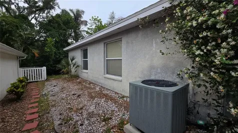 1040 Tradewinds Drive Tarpon Springs FL 34689