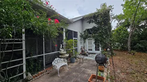 1040 Tradewinds Drive Tarpon Springs FL 34689