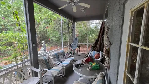 1040 Tradewinds Drive Tarpon Springs FL 34689