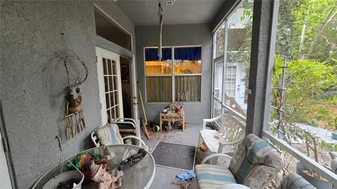 1040 Tradewinds Drive Tarpon Springs FL 34689