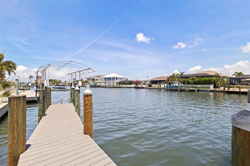 5108 Commonwealth Road Palmetto FL 34221