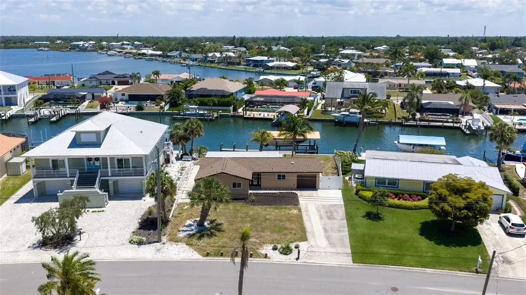 5108 Commonwealth Road Palmetto FL 34221