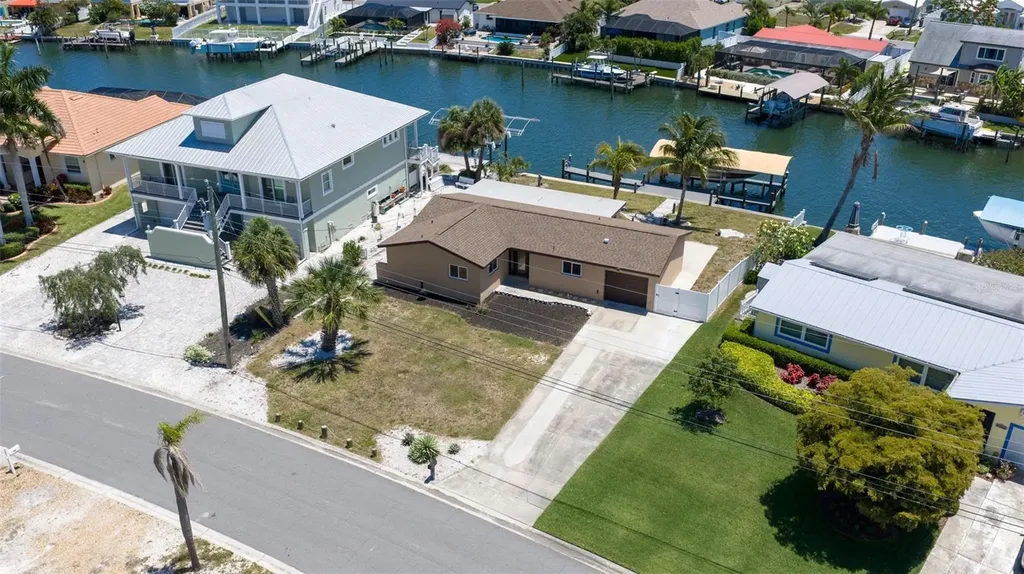 5108 Commonwealth Road Palmetto FL 34221