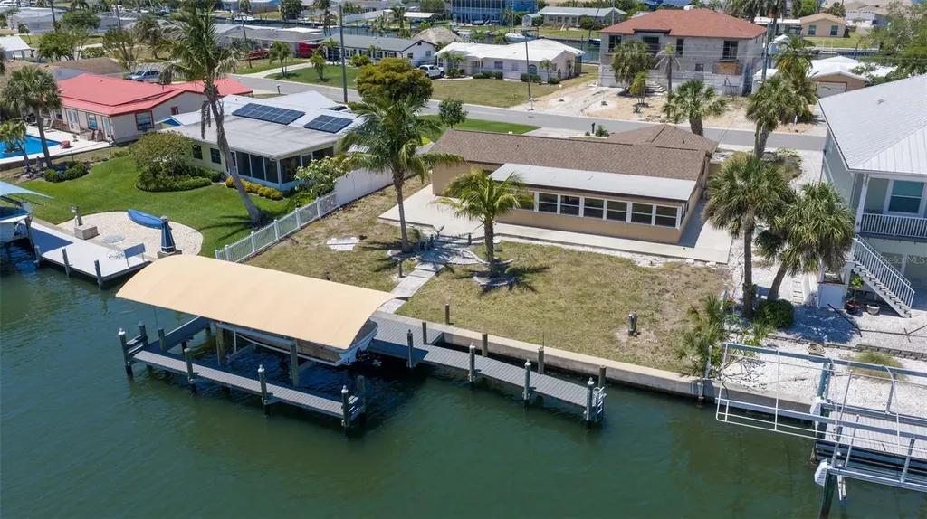 5108 Commonwealth Road Palmetto FL 34221