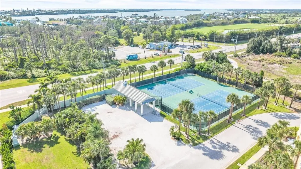 8560 Amberjack Circle Englewood FL 34224