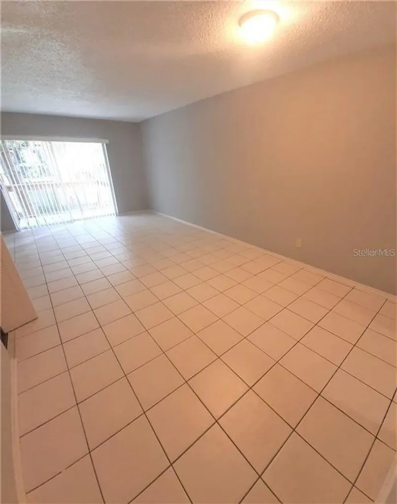 7600 Abbey Lane Tampa FL 33617