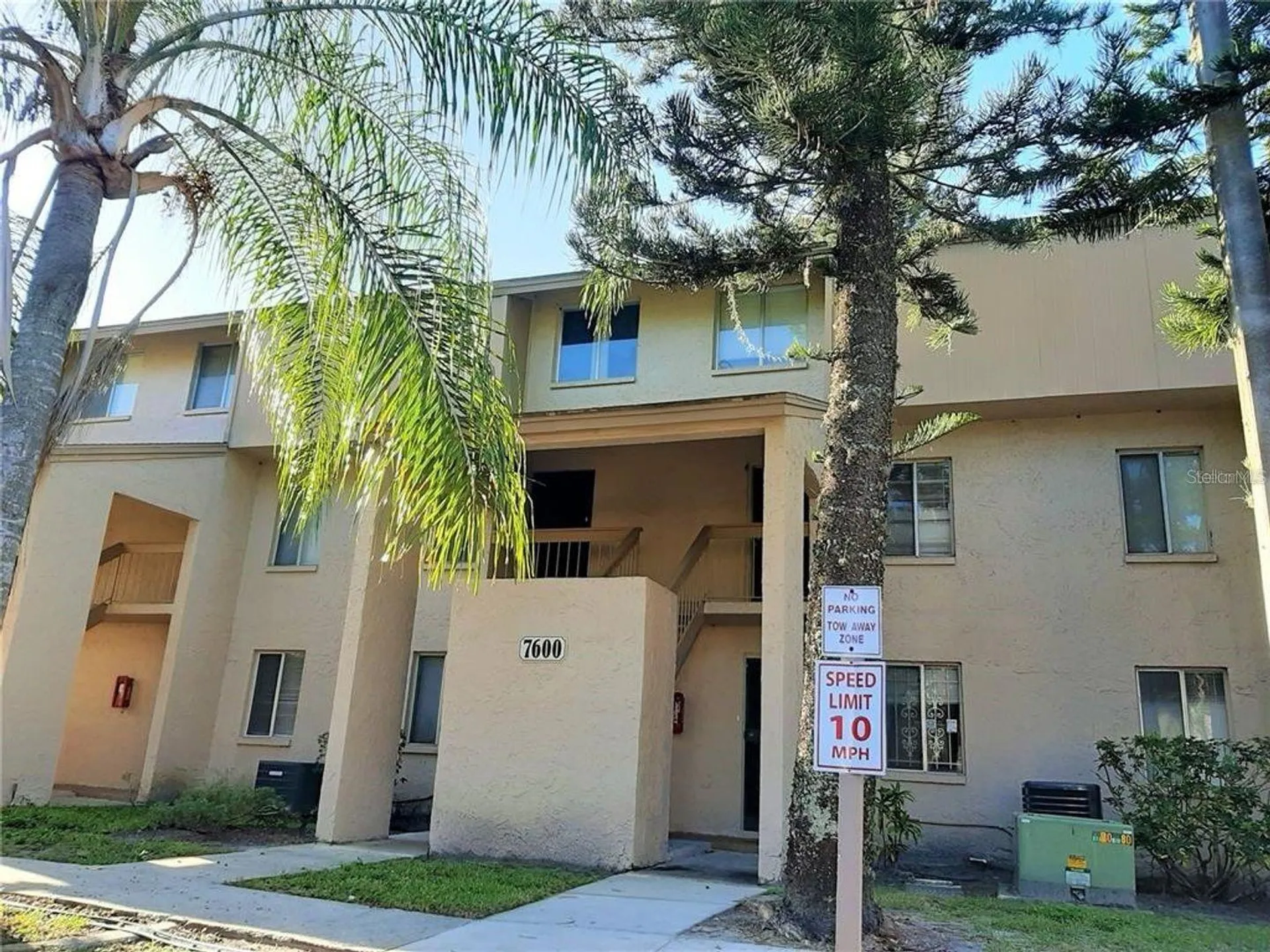 7600 Abbey Lane Tampa FL 33617