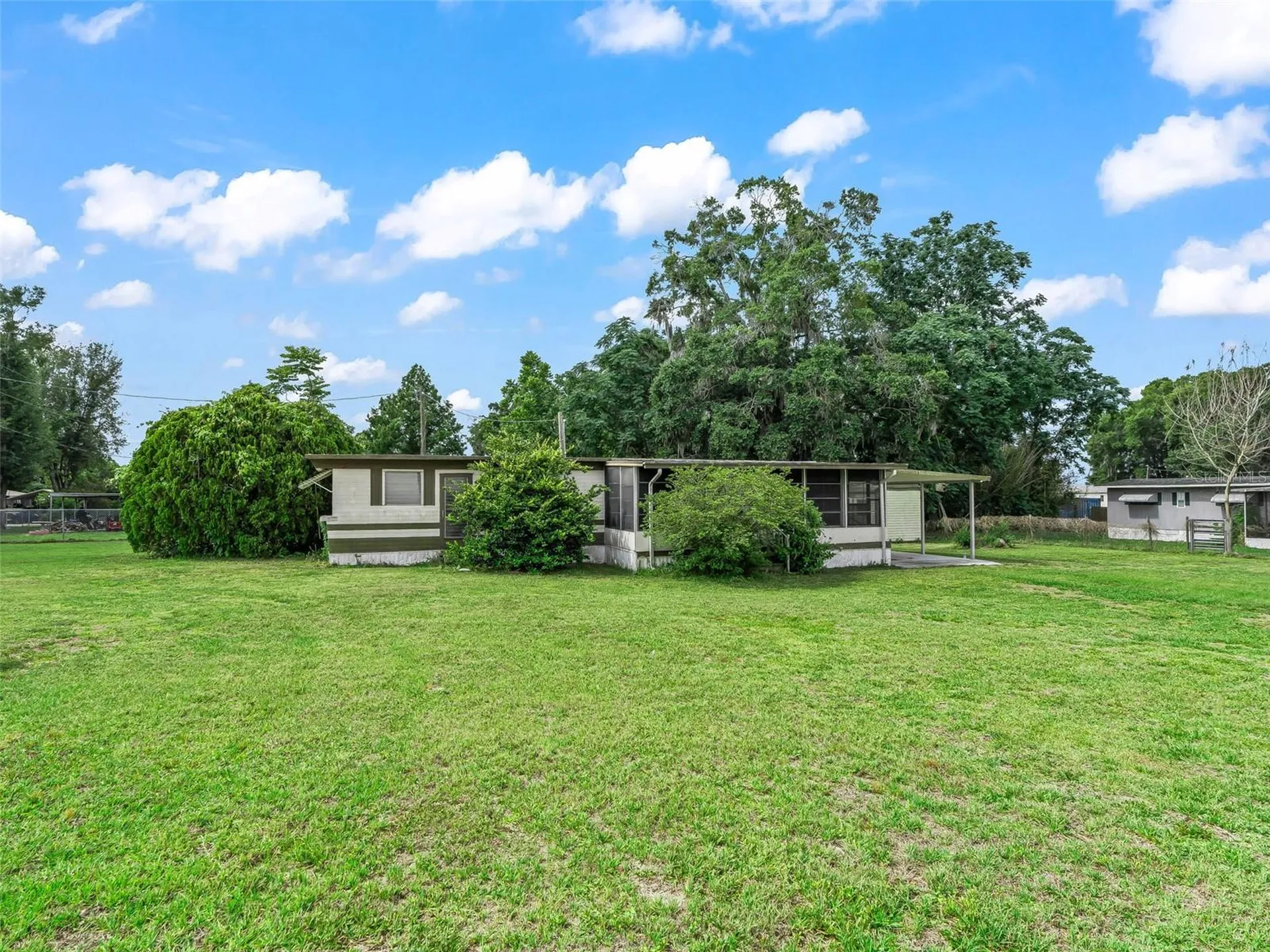 3567 County Road 230 Wildwood FL 34785