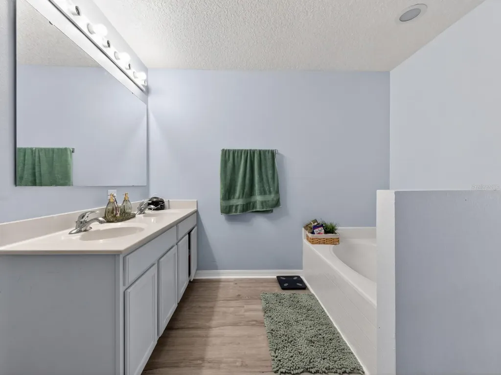 4020 Sunny Day Way Kissimmee FL 34744