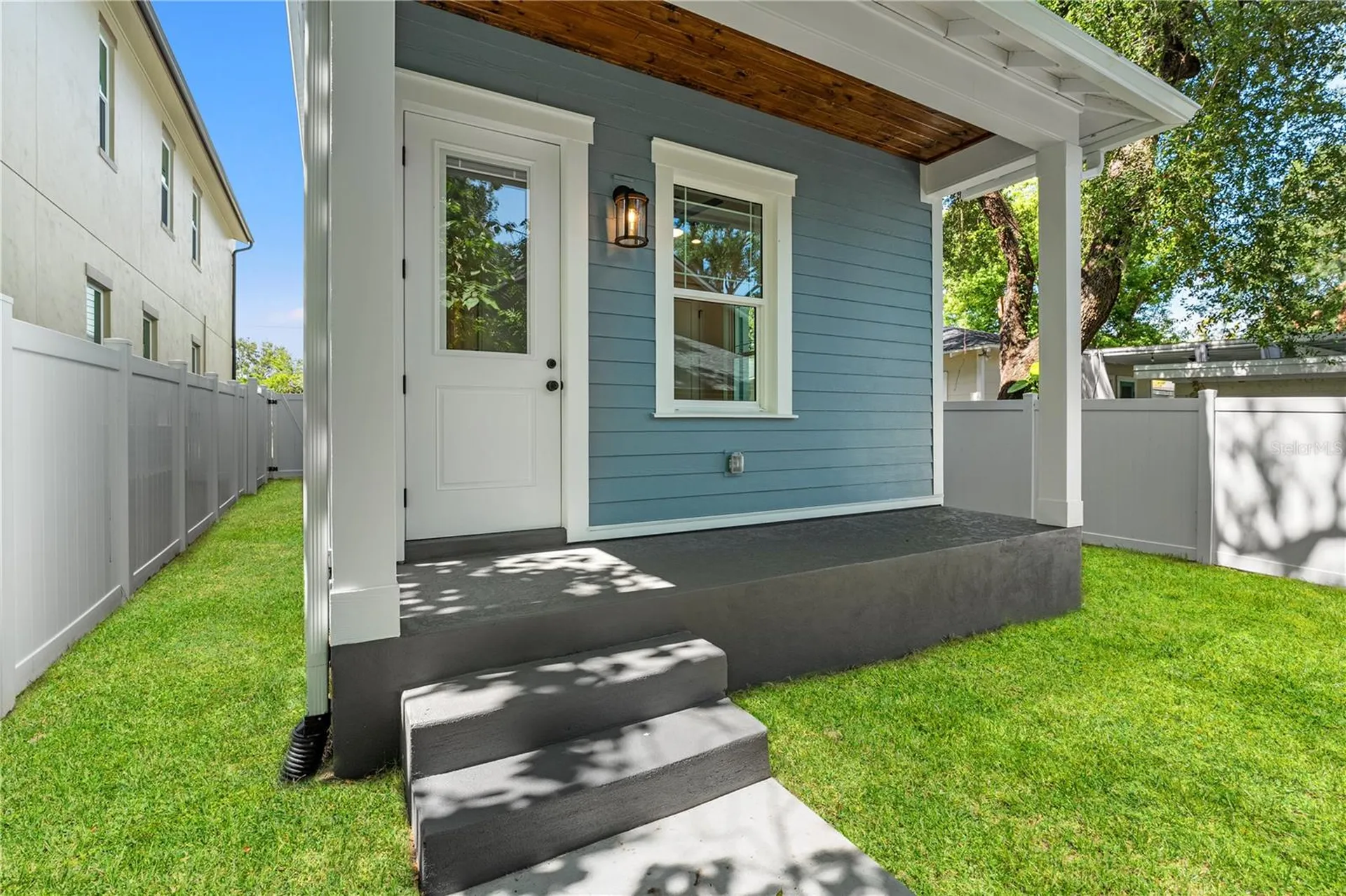 115 W Hiawatha Street Tampa FL 33604