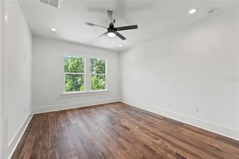 115 W Hiawatha Street Tampa FL 33604