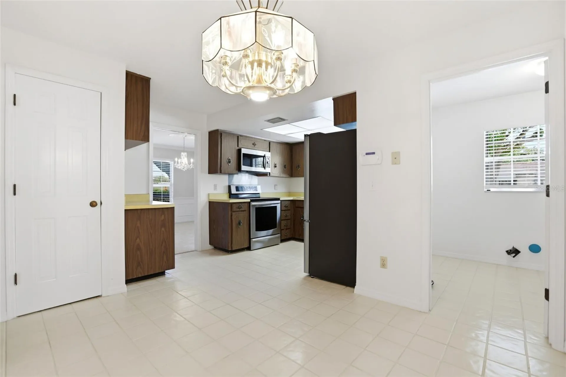 5082 Jennifer Place Orlando FL 32807