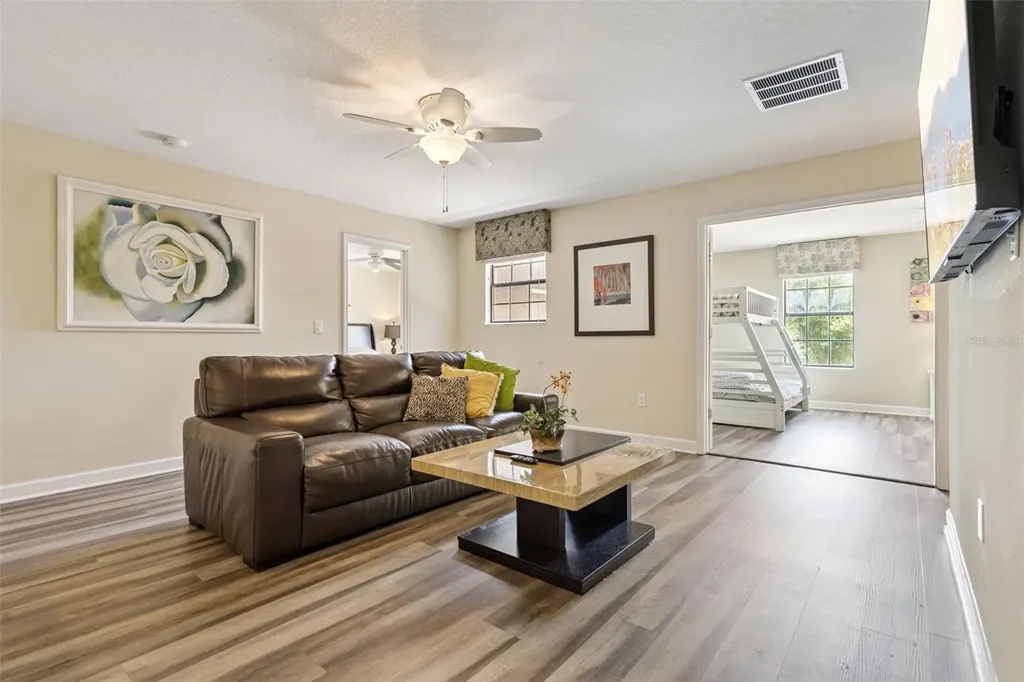 1420 Moon Valley Davenport FL 33896