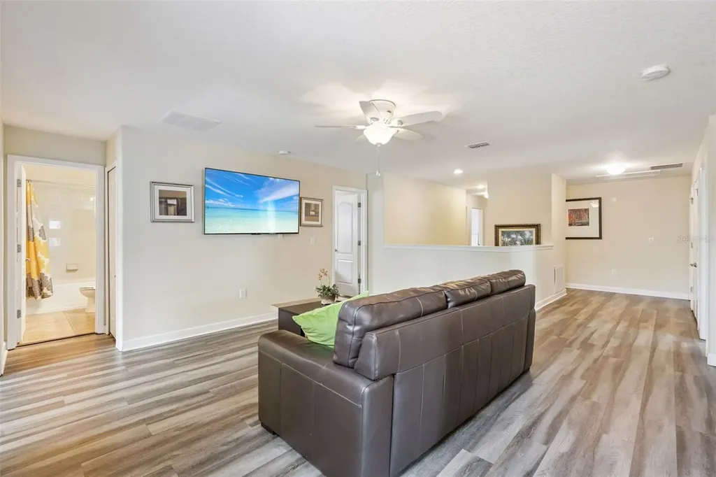 1420 Moon Valley Davenport FL 33896