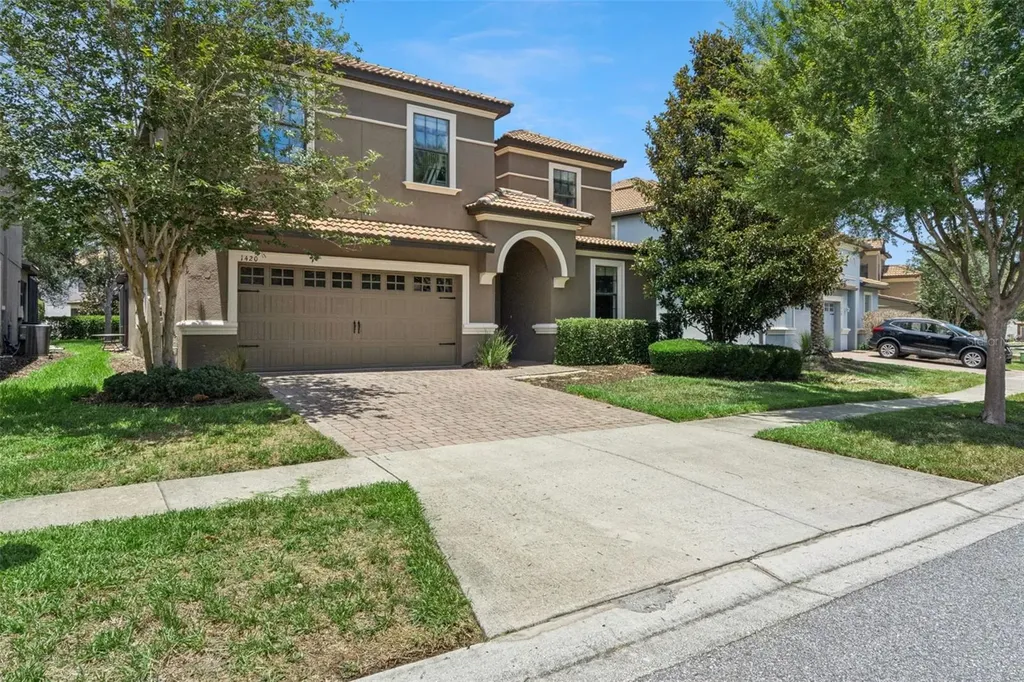 1420 Moon Valley Davenport FL 33896