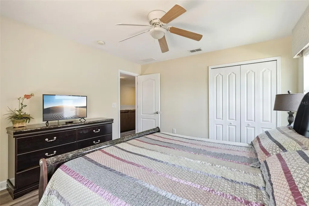 1420 Moon Valley Davenport FL 33896