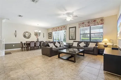 1420 Moon Valley Davenport FL 33896