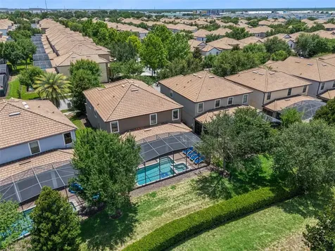 1420 Moon Valley Davenport FL 33896