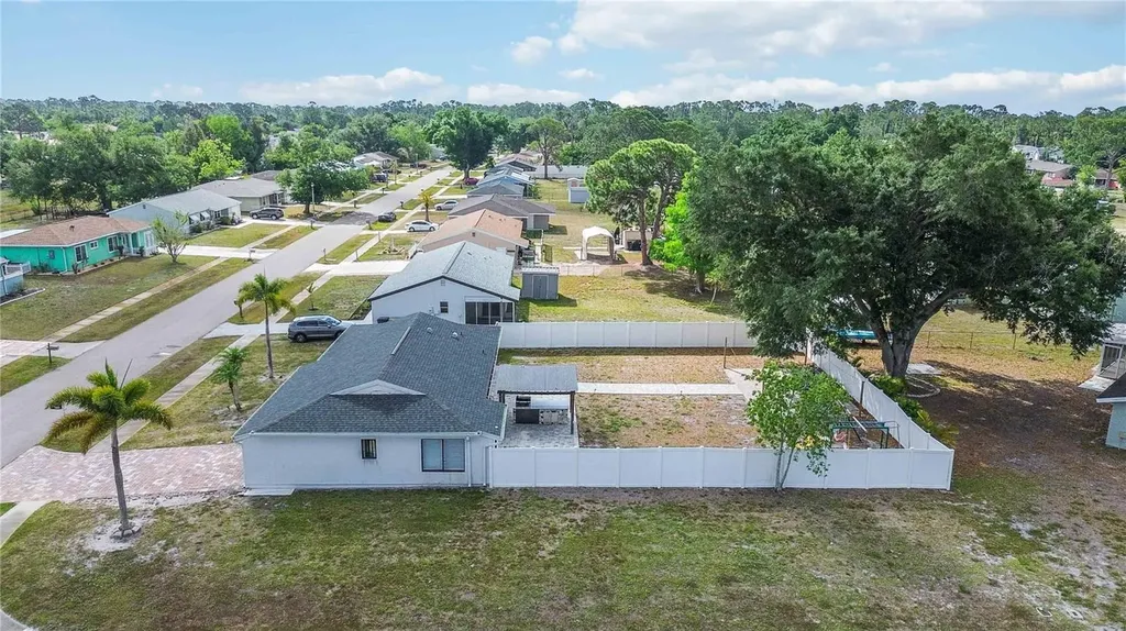 6775 Dennison Avenue North Port FL 34287