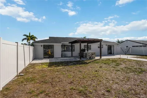 6775 Dennison Avenue North Port FL 34287