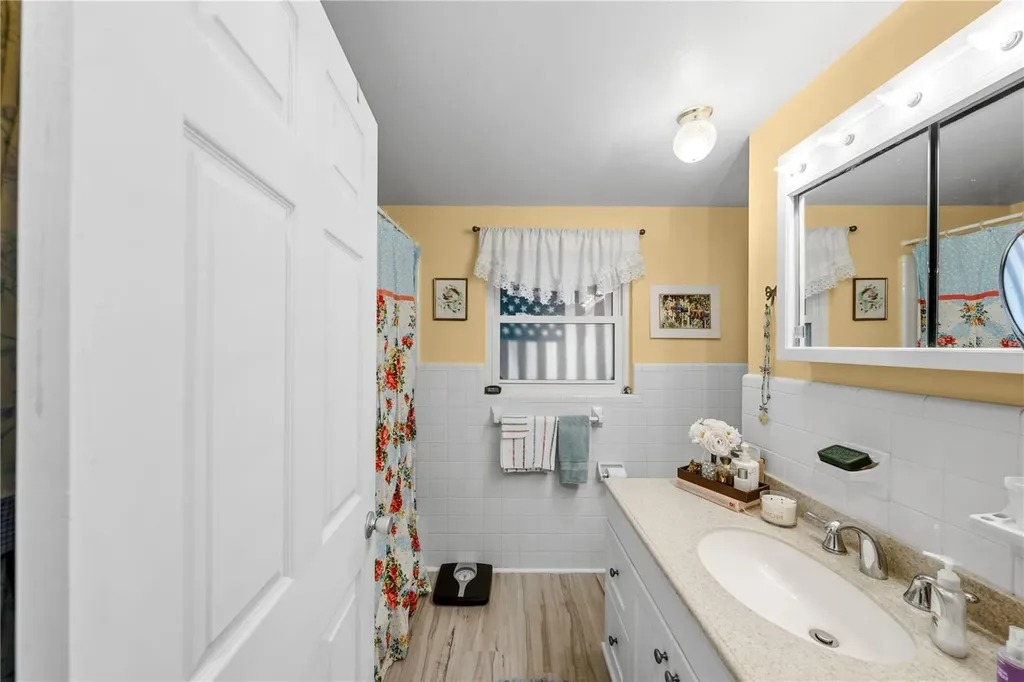 11690 SE 132nd Street Road Ocklawaha FL 32179
