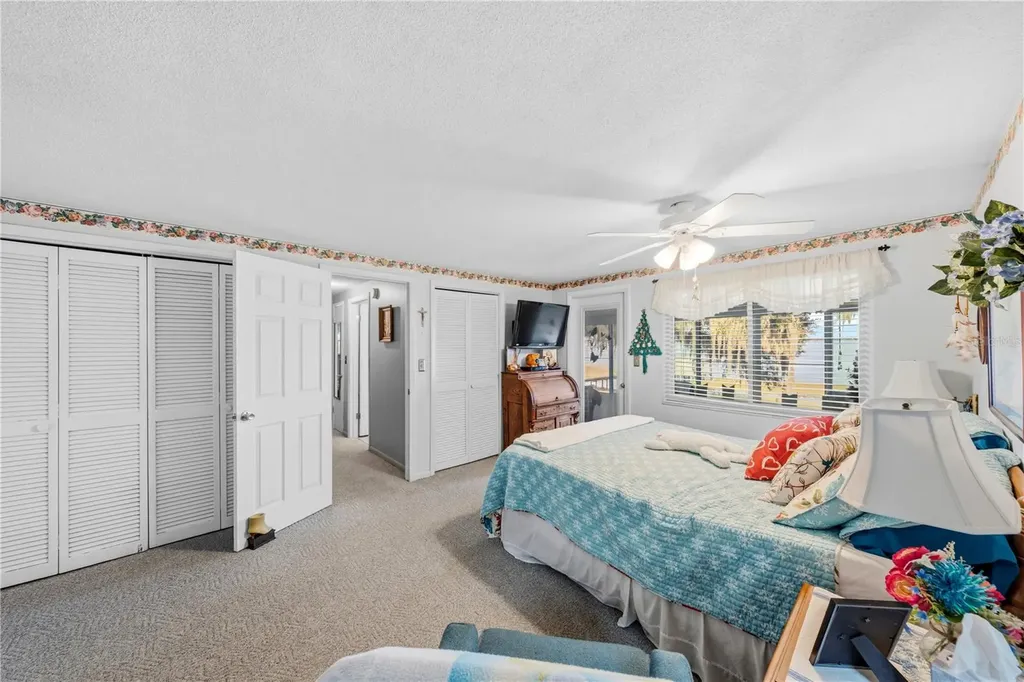 11690 SE 132nd Street Road Ocklawaha FL 32179