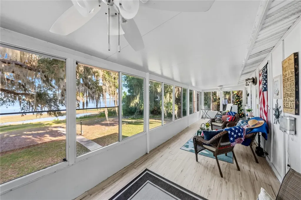 11690 SE 132nd Street Road Ocklawaha FL 32179