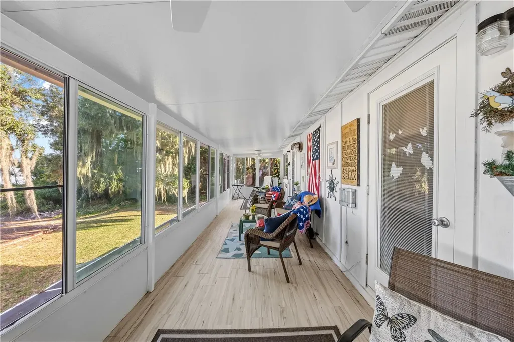 11690 SE 132nd Street Road Ocklawaha FL 32179