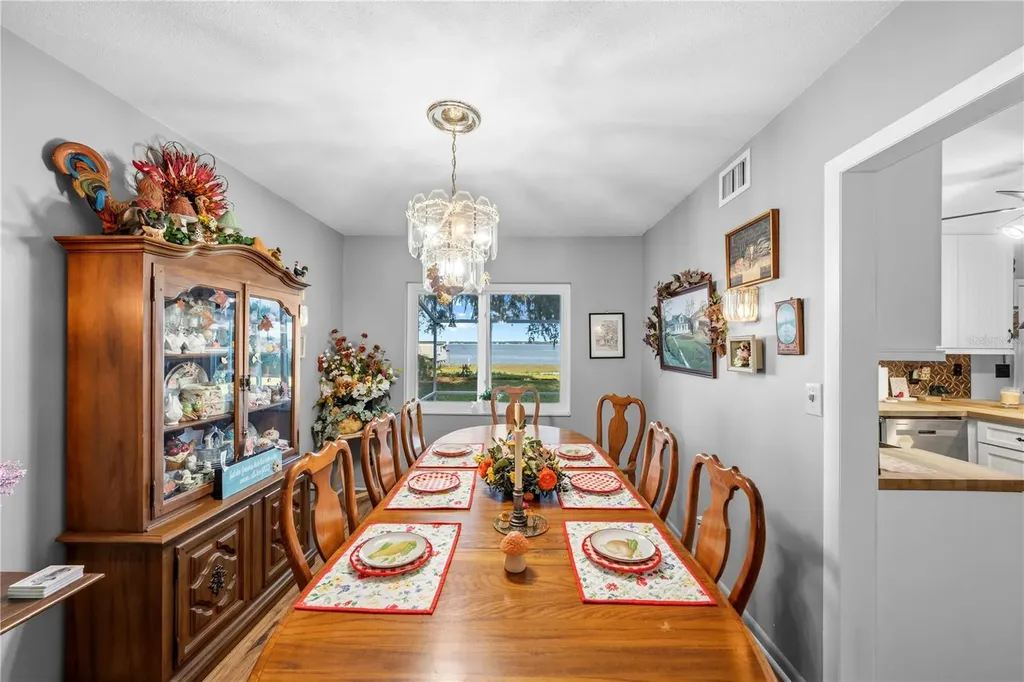 11690 SE 132nd Street Road Ocklawaha FL 32179