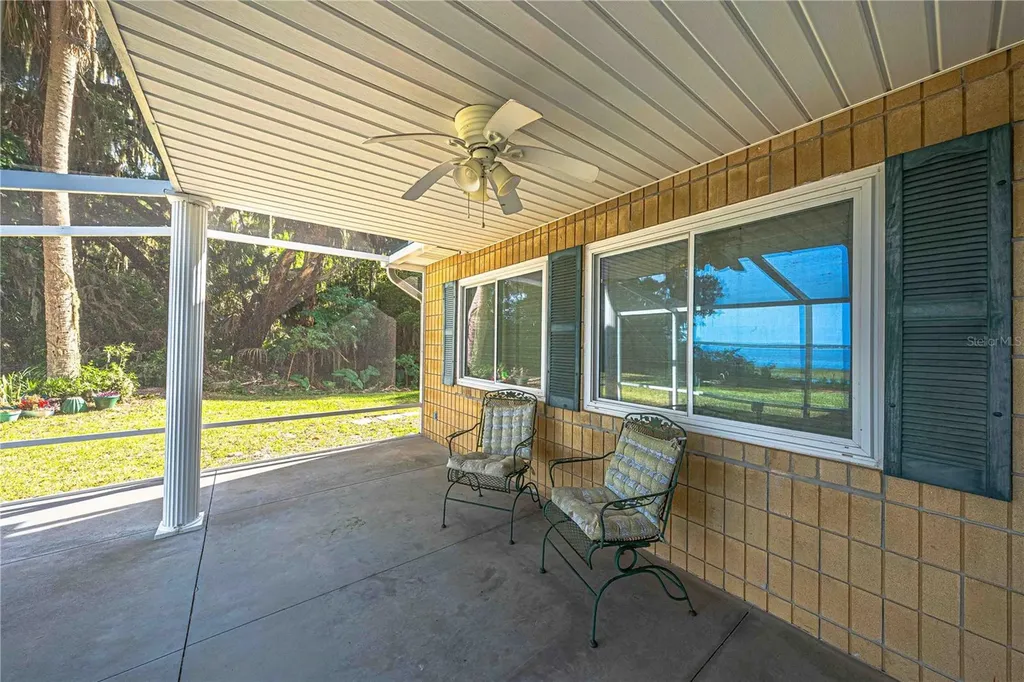 11690 SE 132nd Street Road Ocklawaha FL 32179