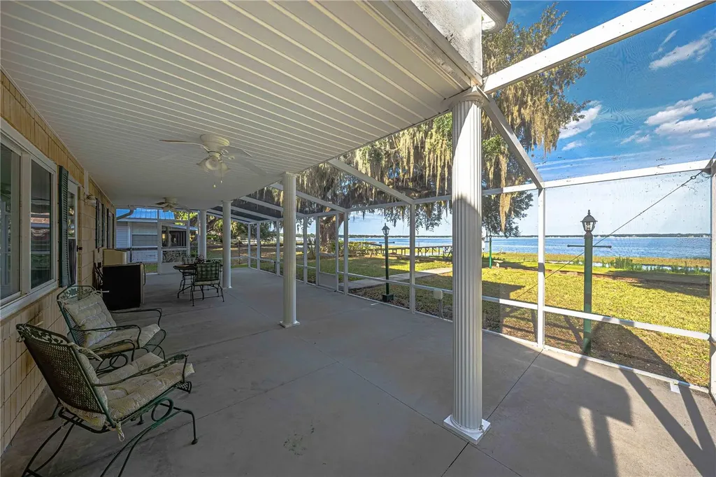 11690 SE 132nd Street Road Ocklawaha FL 32179