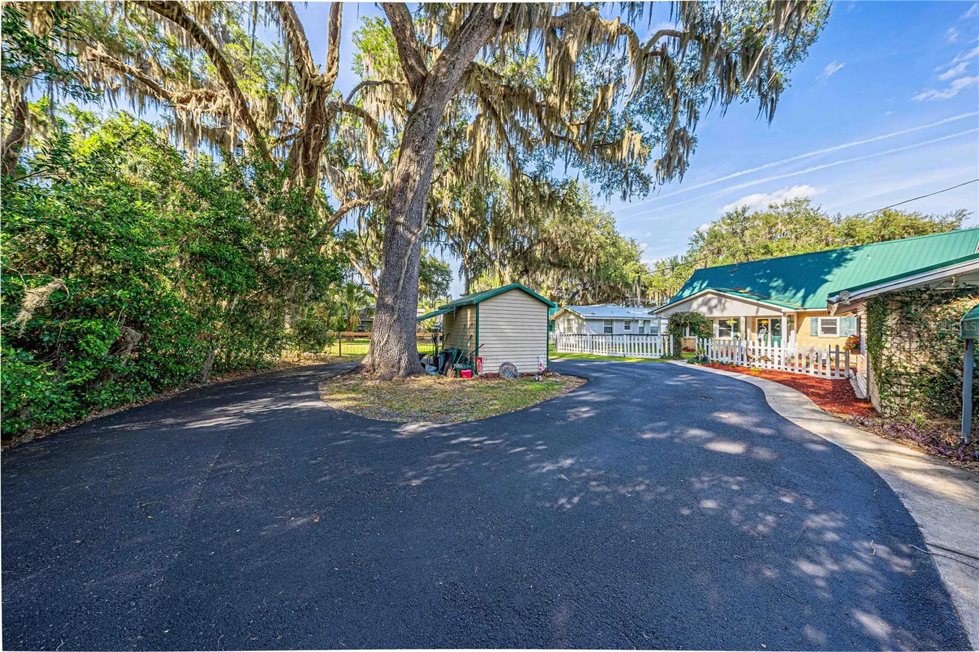 11690 SE 132nd Street Road Ocklawaha FL 32179