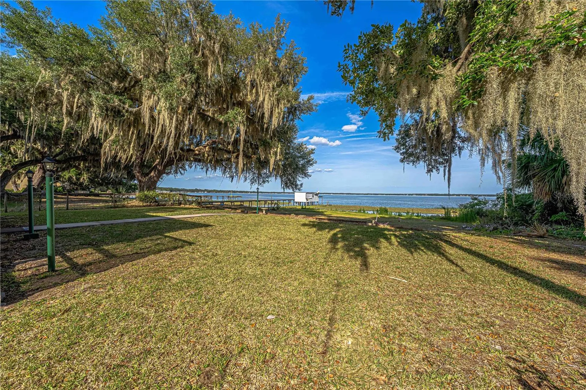11690 SE 132nd Street Road Ocklawaha FL 32179