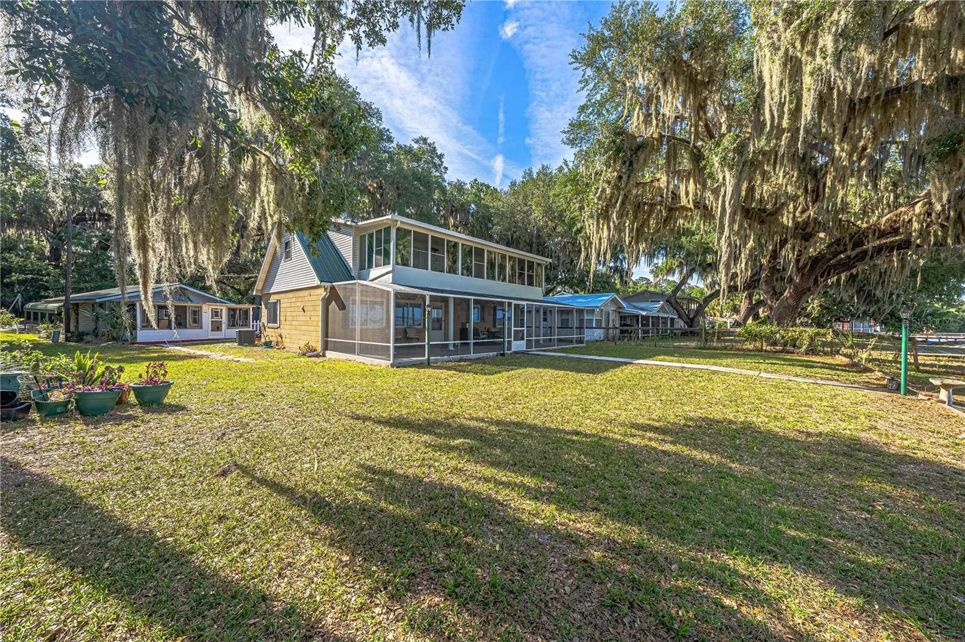 11690 SE 132nd Street Road Ocklawaha FL 32179