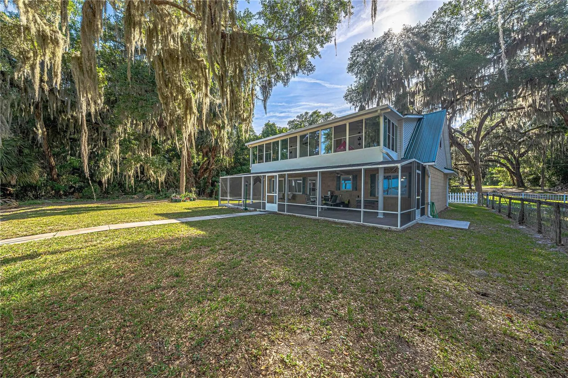 11690 SE 132nd Street Road Ocklawaha FL 32179