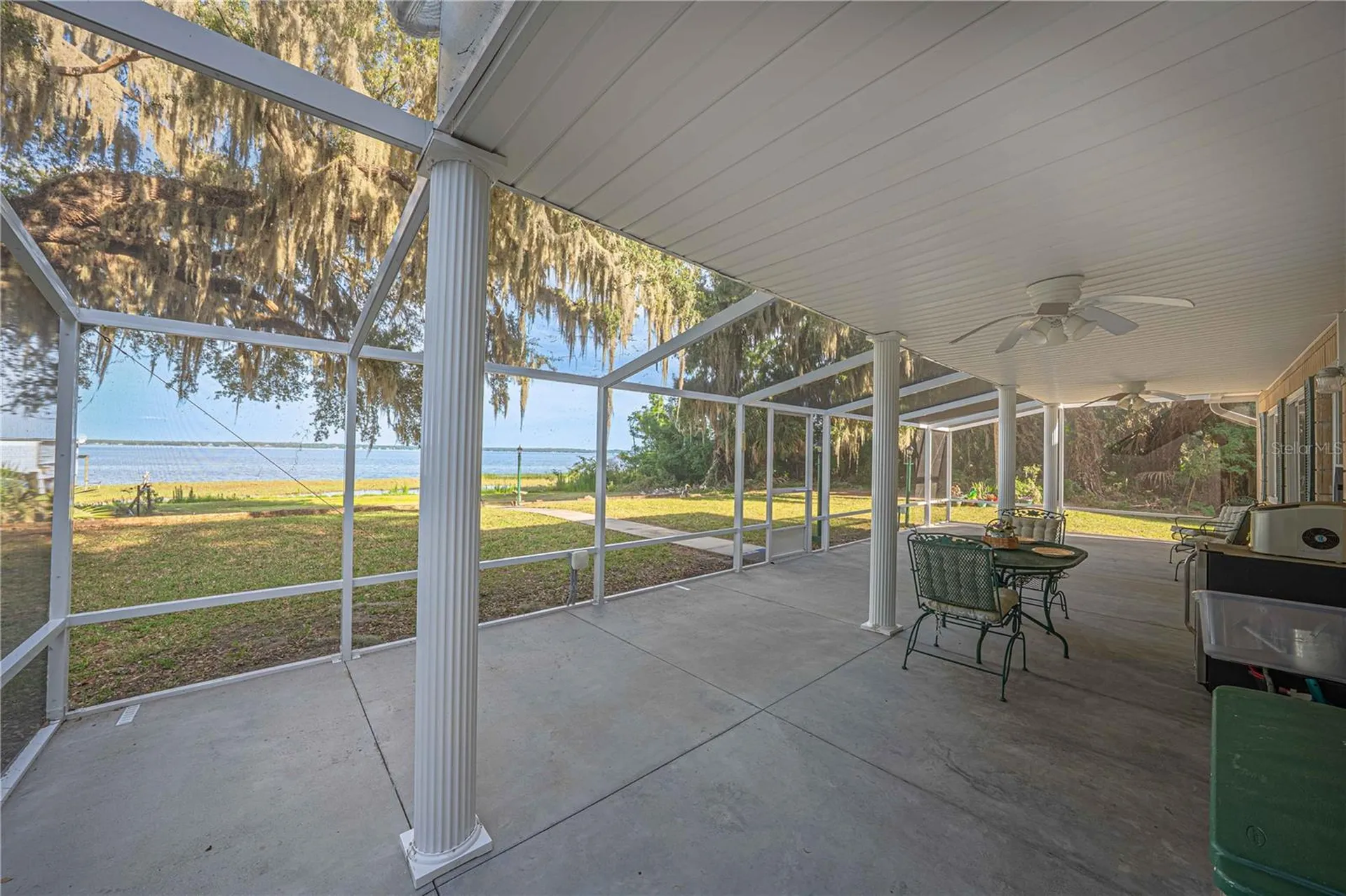 11690 SE 132nd Street Road Ocklawaha FL 32179