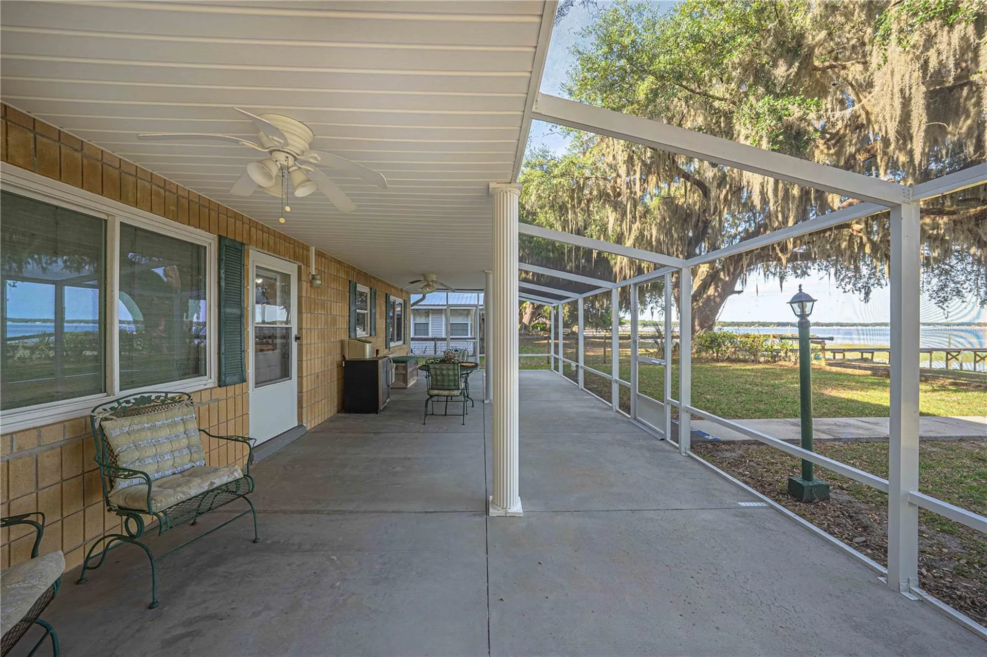 11690 SE 132nd Street Road Ocklawaha FL 32179
