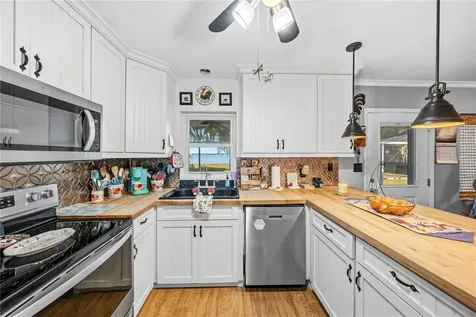 11690 SE 132nd Street Road Ocklawaha FL 32179