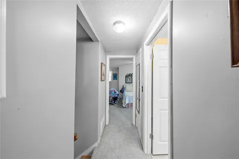 11690 SE 132nd Street Road Ocklawaha FL 32179
