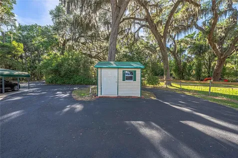 11690 SE 132nd Street Road Ocklawaha FL 32179