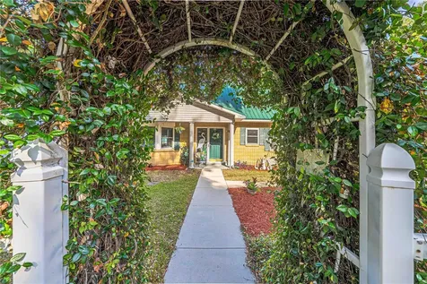 11690 SE 132nd Street Road Ocklawaha FL 32179