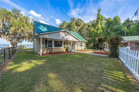 11690 SE 132nd Street Road Ocklawaha FL 32179