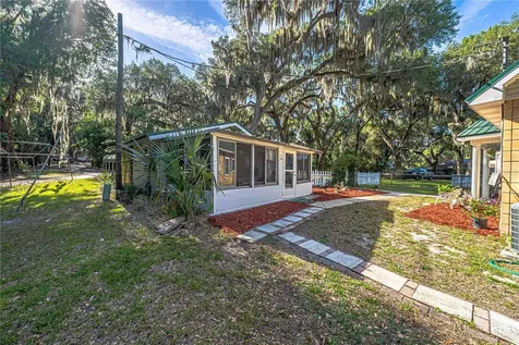 11690 SE 132nd Street Road Ocklawaha FL 32179