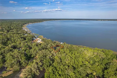 11690 SE 132nd Street Road Ocklawaha FL 32179