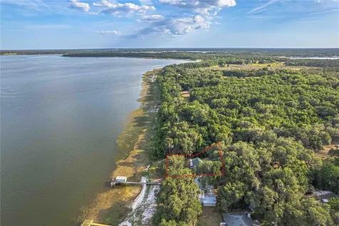 11690 SE 132nd Street Road Ocklawaha FL 32179