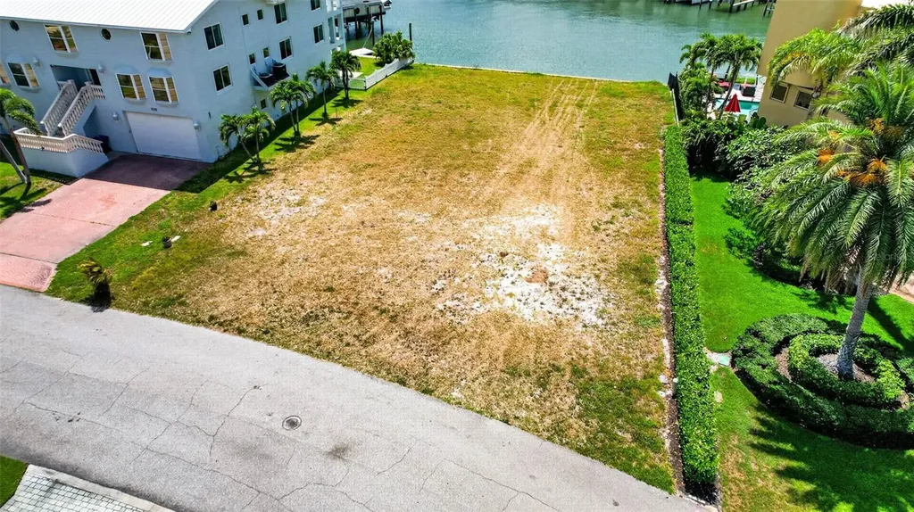 1 1st Avenue S Tierra Verde FL 33715