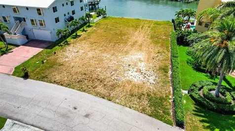 1 1st Avenue S Tierra Verde FL 33715