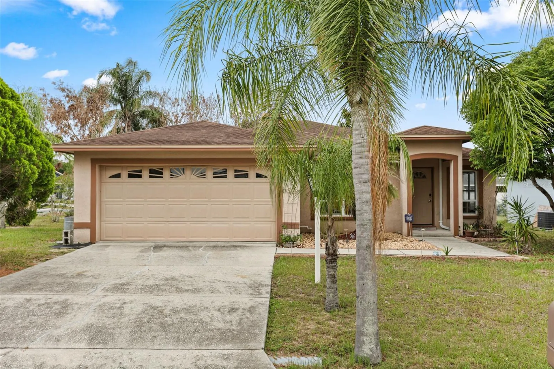 329 Lake Daisy Loop Winter Haven FL 33884